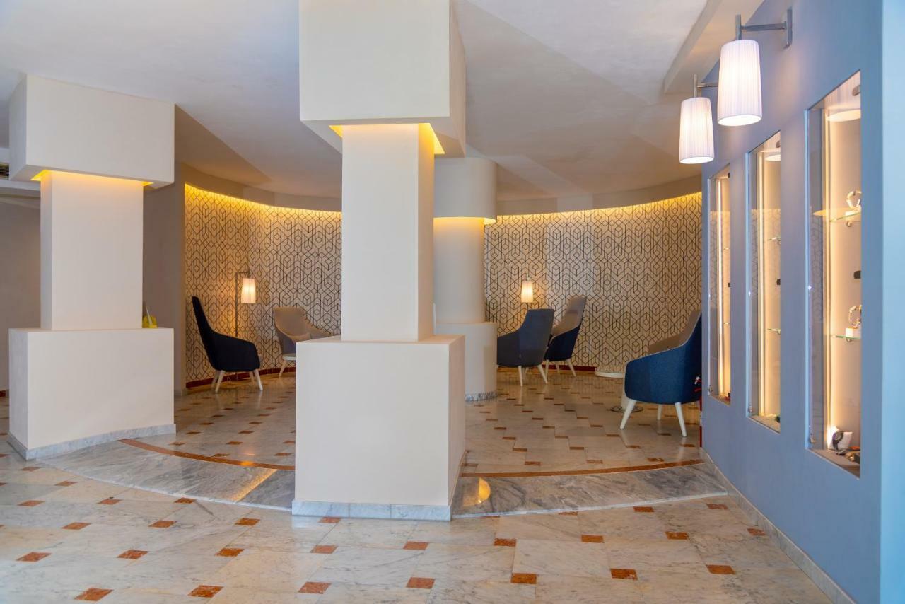 Hotel Plaza Porto Azzurro Εξωτερικό φωτογραφία