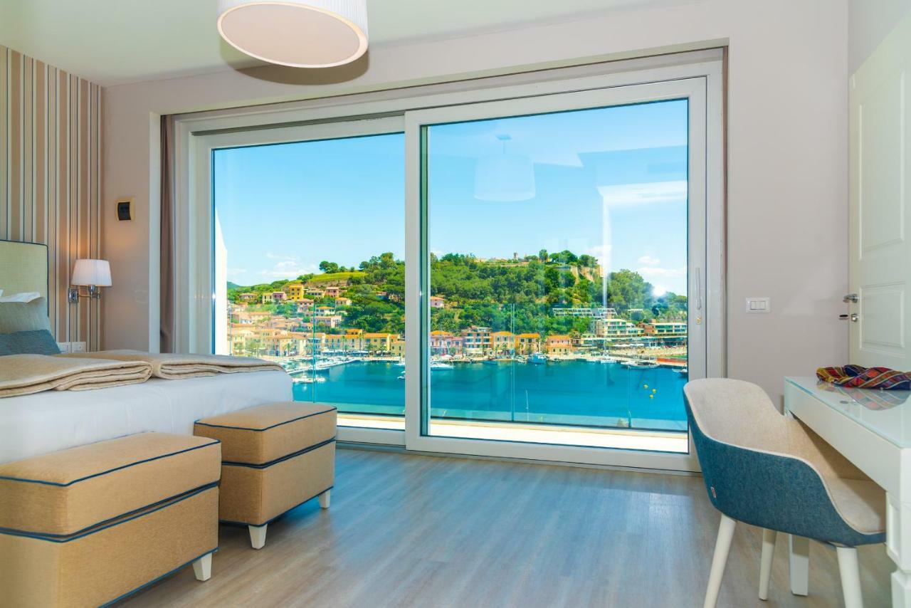 Hotel Plaza Porto Azzurro Εξωτερικό φωτογραφία